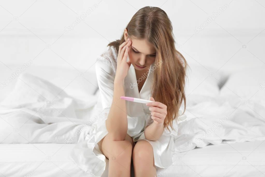 woman waiting for pregnancy