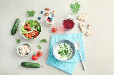 Lezzetli yoğurt ile kompozisyon 