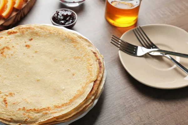 Frische leckere Pfannkuchen — Stockfoto