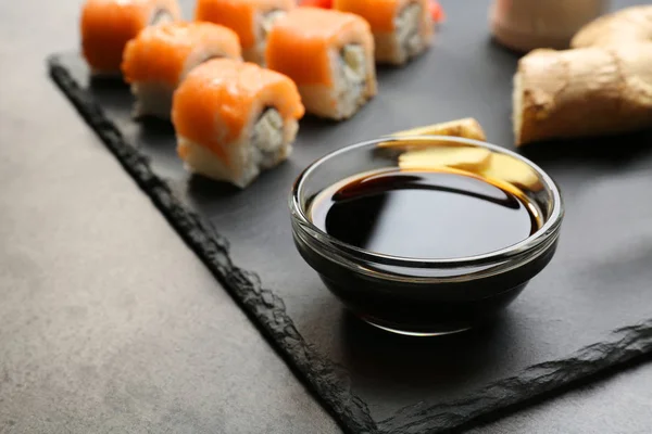 Rolls and soy sauce — Stock Photo, Image