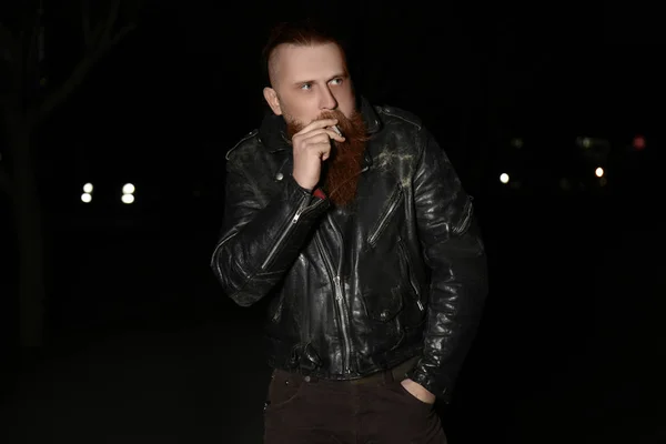 Bearded man smoking weed — Stock Photo, Image