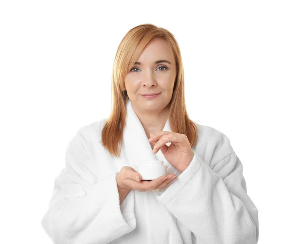 Mujer aplicando crema antienvejecimiento —  Fotos de Stock