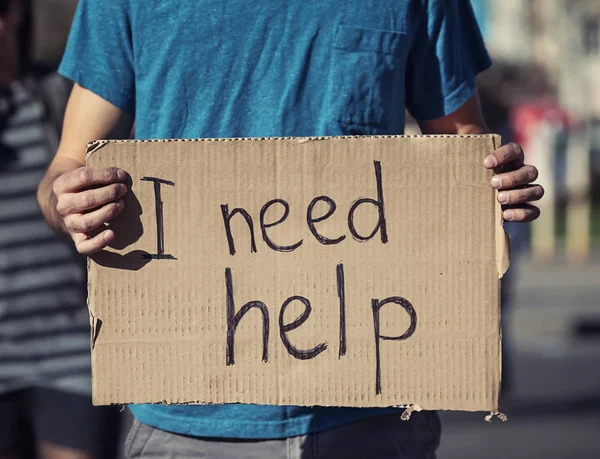 Man bedelen voor help — Stockfoto
