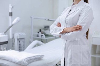 genç güzel doktor 