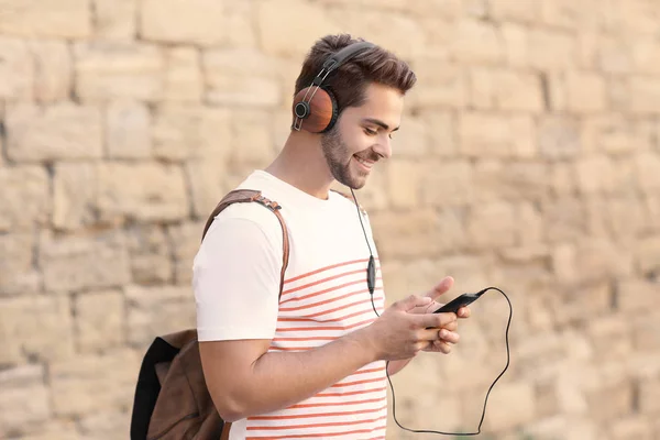 Handsome man with headphones — Stock Photo, Image