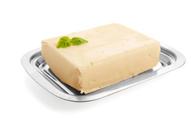 Beyaz tereyağı ile çanak 