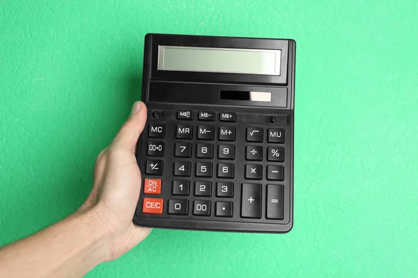 Calcolatrice per mano maschile — Foto Stock