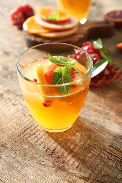 Fresh citrus cocktail — Stock Photo, Image