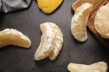 Soyulmuş sarı narenciye meyve 