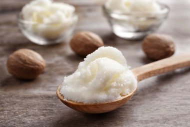 Shea yağı kaşık ve kaseler