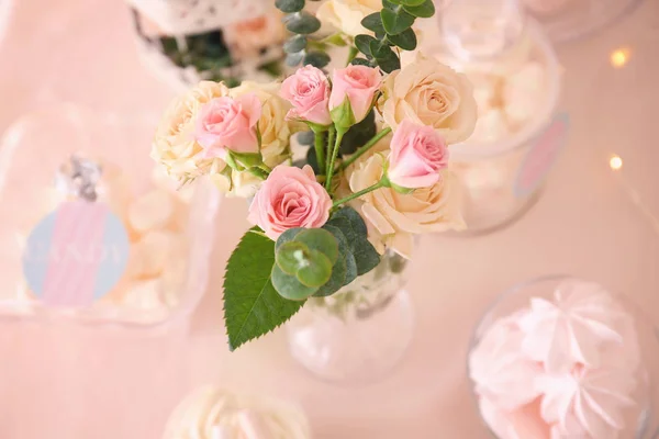 Mooi bloemboeket — Stockfoto