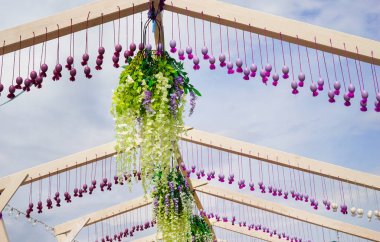 Güzel dekoratif kemer 