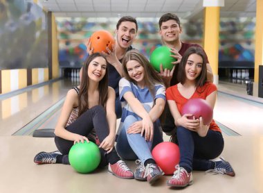 arkadaşlar bowling Club