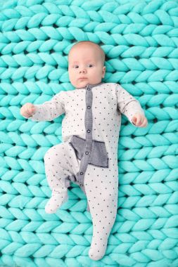 Sevimli küçük bebek