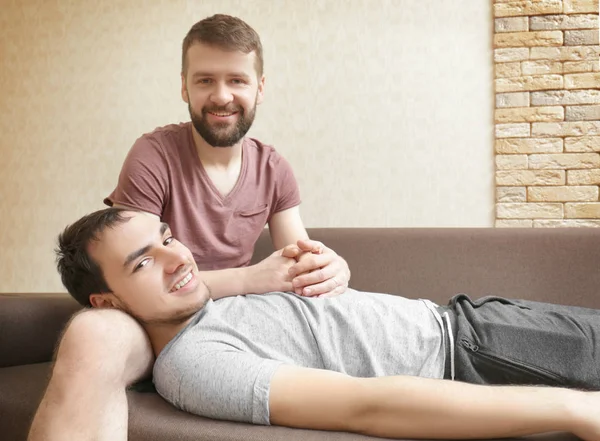 Heureux gay couple — Photo