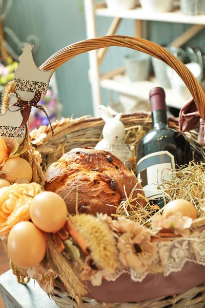 Beautiful Easter wicker basket — Stock Photo, Image