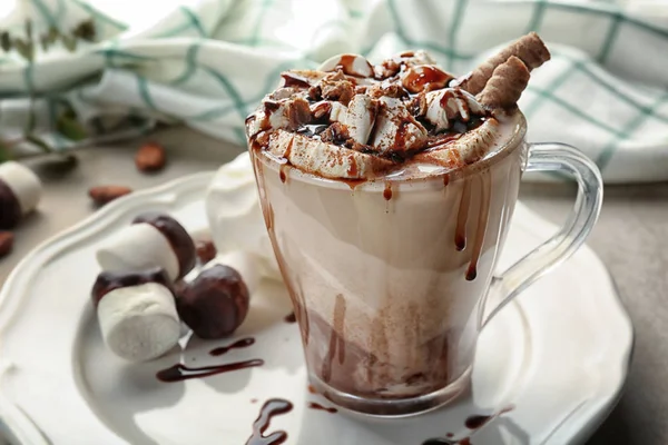 Composición con sabrosa bebida de cacao —  Fotos de Stock