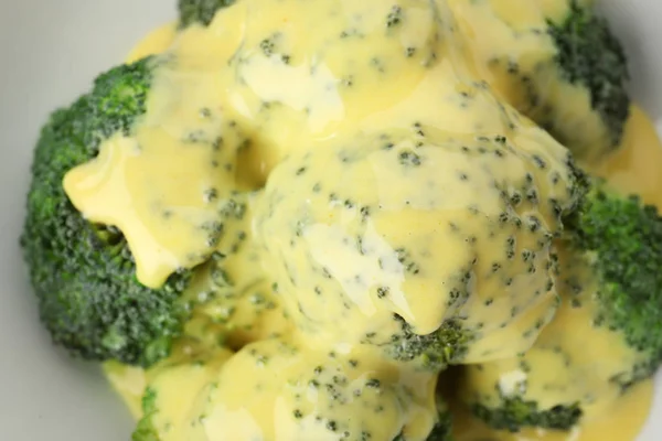 Brokoli ve peynir sos — Stok fotoğraf