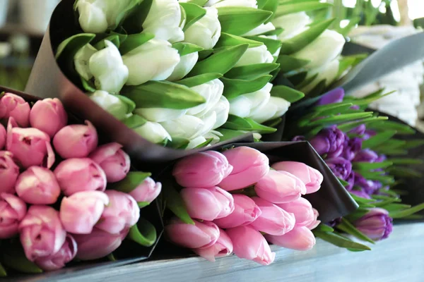 Renkli Lale Çiçek mağazası — Stok fotoğraf