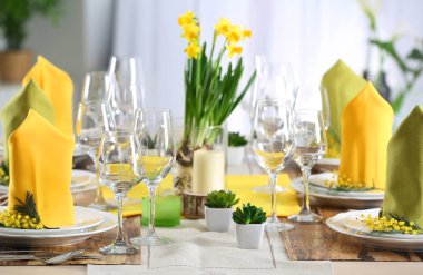 Akşam yemeği için sofra 