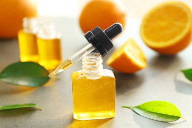 Parfüm şişe güzel kompozisyon