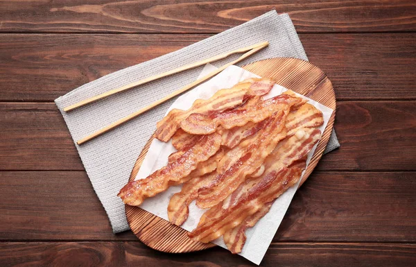 Tranches de bacon savoureux — Photo