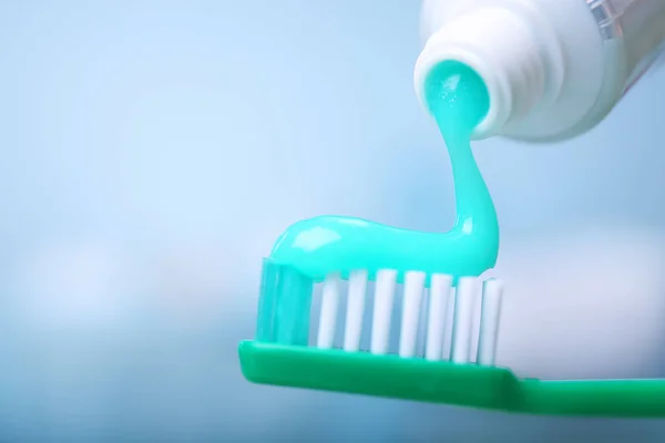 Toothpaste squeezed from tube — Stock Photo, Image