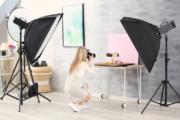 Woman photographing food — Stock Photo, Image