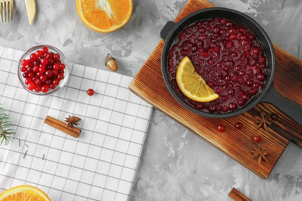 Delicious cranberry sauce — Stock Photo, Image