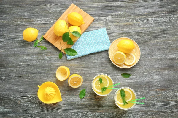 Glasses of lemon juice — Stock Photo, Image
