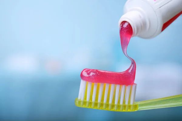 Toothpaste squeezed from tube — Stock Photo, Image