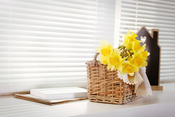 Composição com flores bonitas — Fotografia de Stock