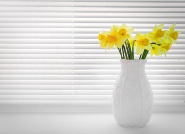 Güzel çiçekli vazo 