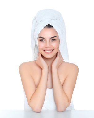 sonra banyo güzel bir genç kadın  