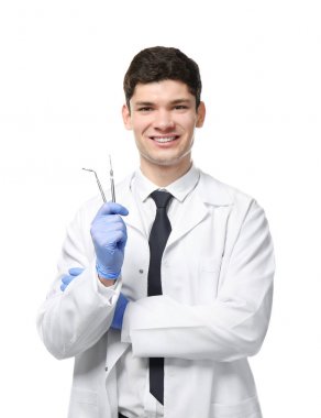 Yakışıklı genç diş hekimi  
