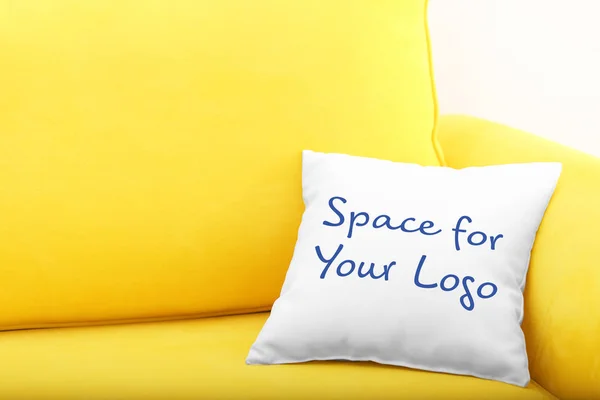 Travesseiro macio em branco com espaço para logotipo — Fotografia de Stock