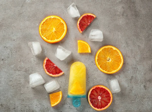 Paletas sabrosas con rodajas de cítricos — Foto de Stock