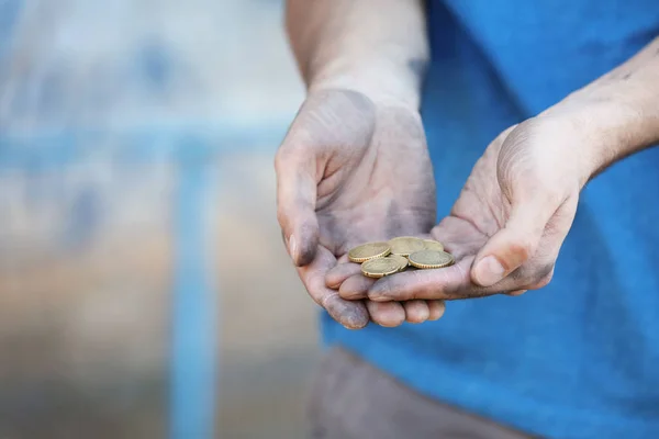 Poor man begging for money — Stock Photo, Image