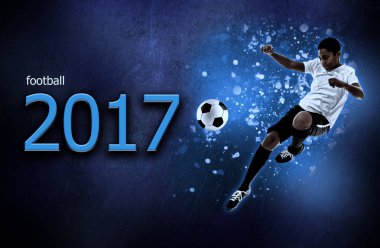 Metin futbol 2017 ve Afro-Amerikan gençlik oyuncu koyu arka plan üzerinde