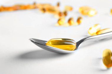 Balık yağı kapsülleri