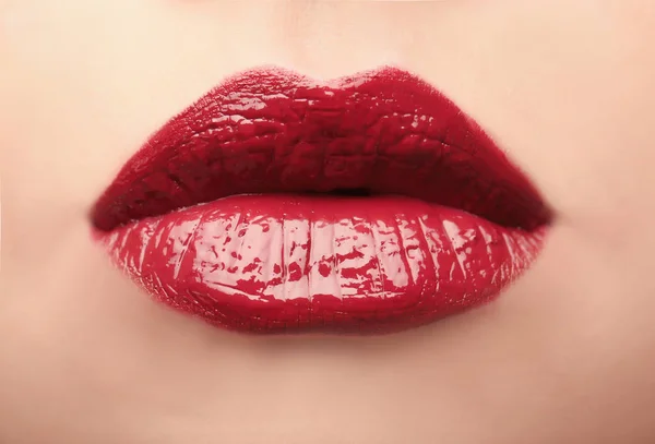 Γυναίκα με κόκκινα χείλη — Φωτογραφία Αρχείου