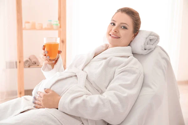 Smuk gravid kvinde - Stock-foto