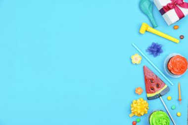 Parlak doğum günü dekor  