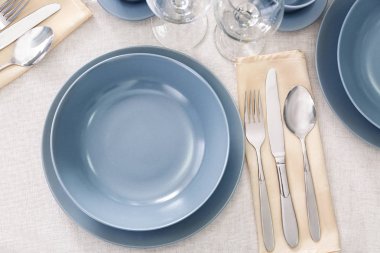 Akşam yemeği için sofra