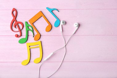 Renkli müzik notaları 