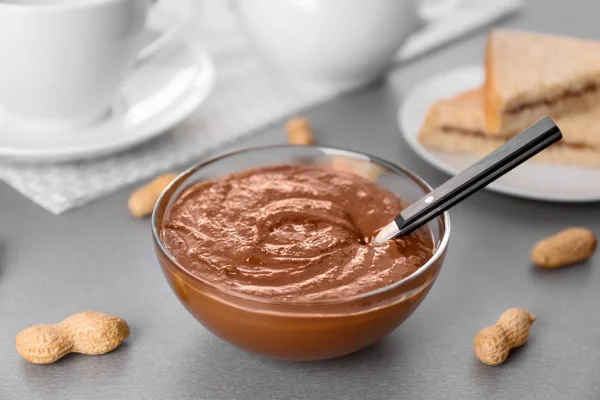 Selai kacang lezat dalam mangkuk — Stok Foto