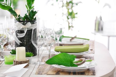 Akşam yemeği için sofra