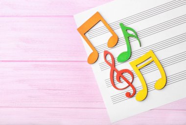 nota Müzik sayfasında yalan