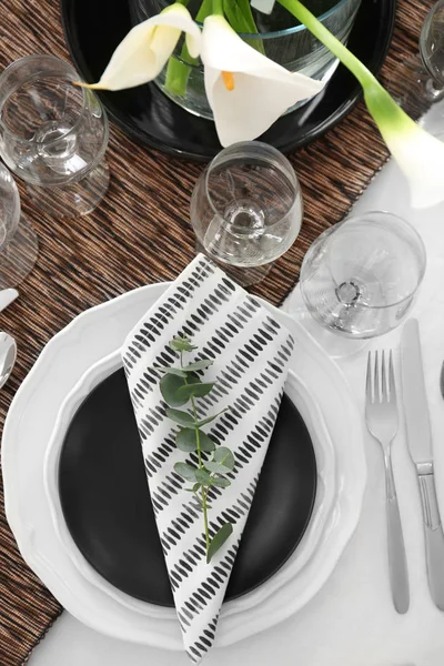 Tischdekoration zum Abendessen — Stockfoto