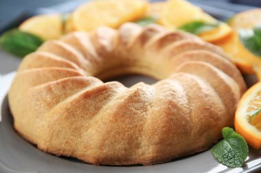 İştah açıcı narenciye pasta plaka